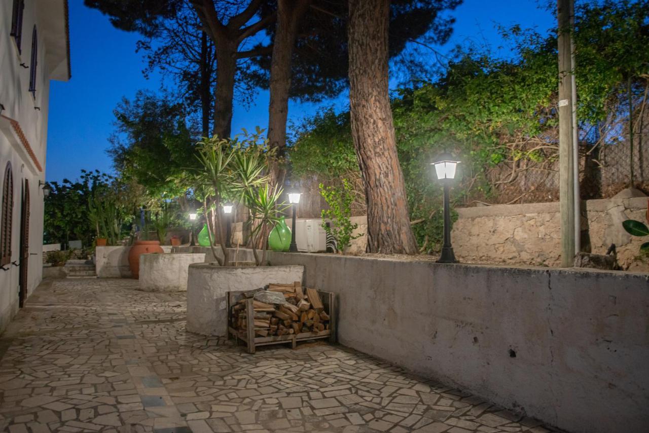 Gli Archi Sul Mare Bed & Breakfast Gaeta Exterior photo
